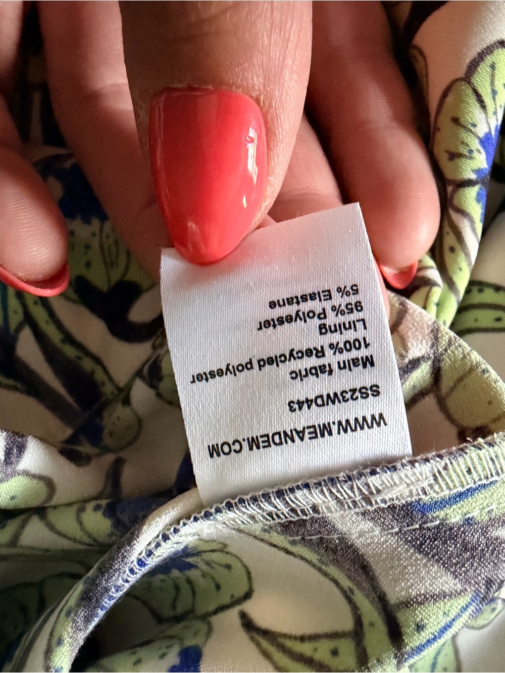 NWT ME+EM Trailing Flower Pod Print
Fit And Flare Midi Dress 100%
Recycled, 10 - Picture 13 of 14